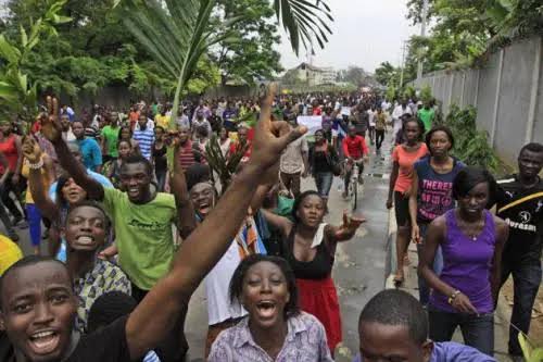 FUNAAB students protest colleague’s death, poor healthcare.